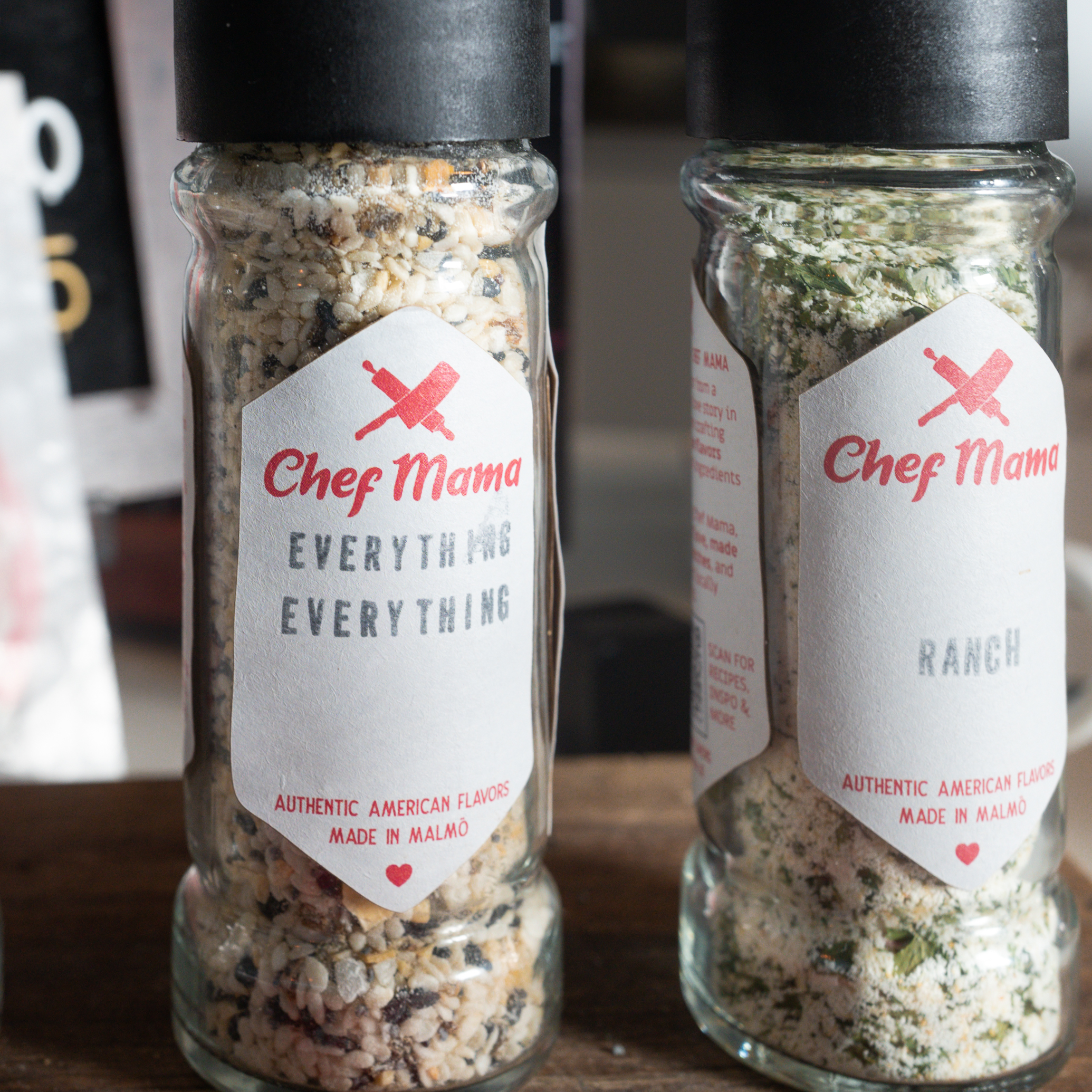 die cut labels on spice jars