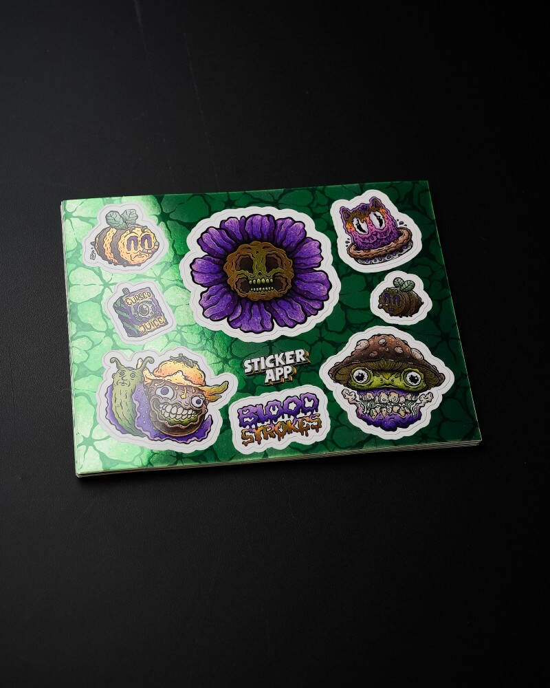 Bedankkaart-stickervel van Bloodstrokes met een schedelbloem, een paddenstoelmonster en andere griezelige wezens op een glanzend groene achtergrond